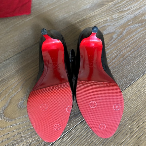 Christian Louboutin Mary Jane Peep Toe Platform in Black Patent - Picture 13 of 16